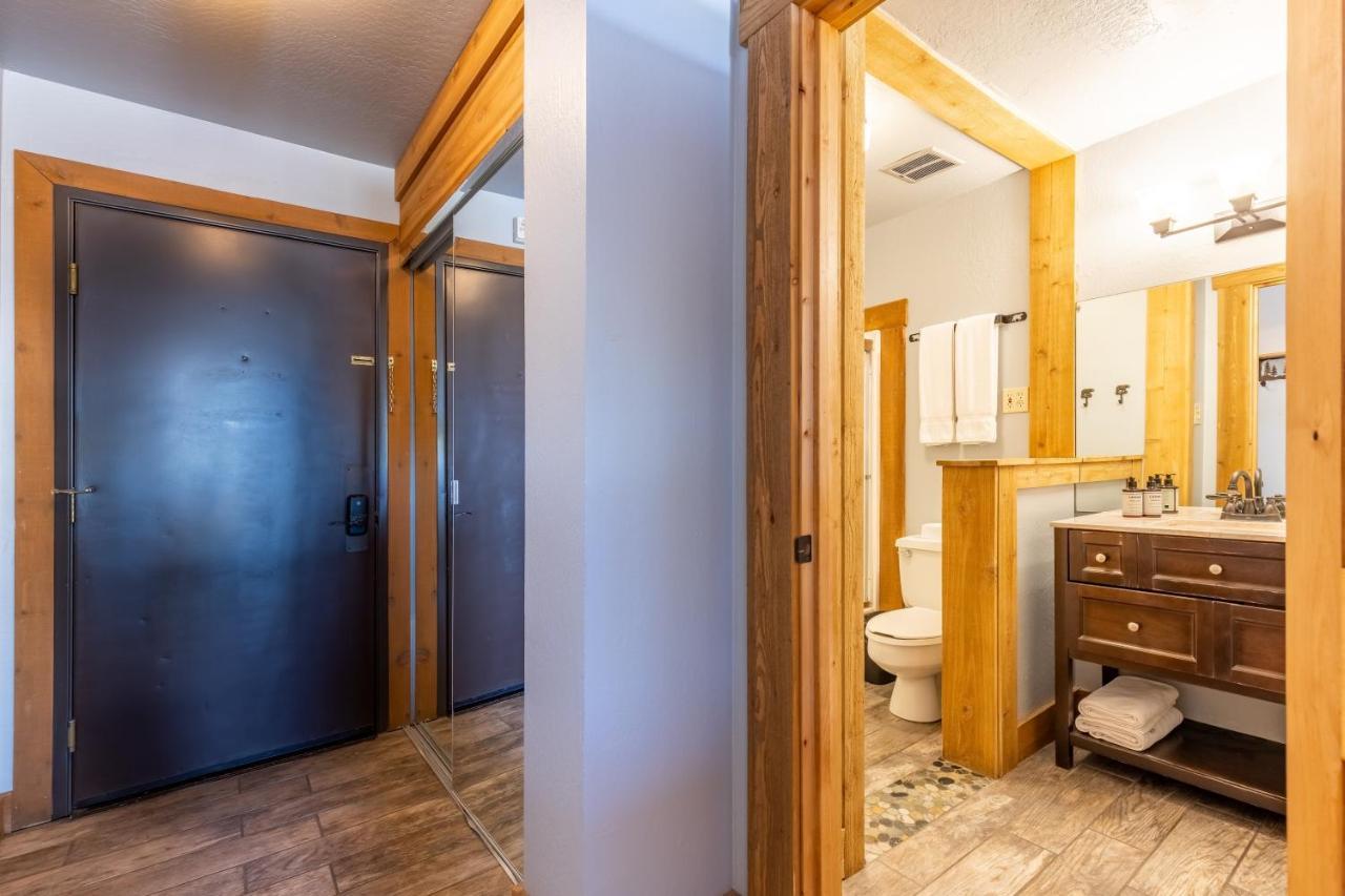 Hotel Style Room In The Timber Creek Lodge Condo Truckee Exterior foto